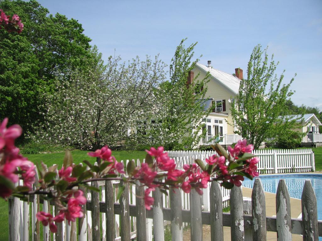 Inn At Buck Hollow Farm Fairfax Exterior photo