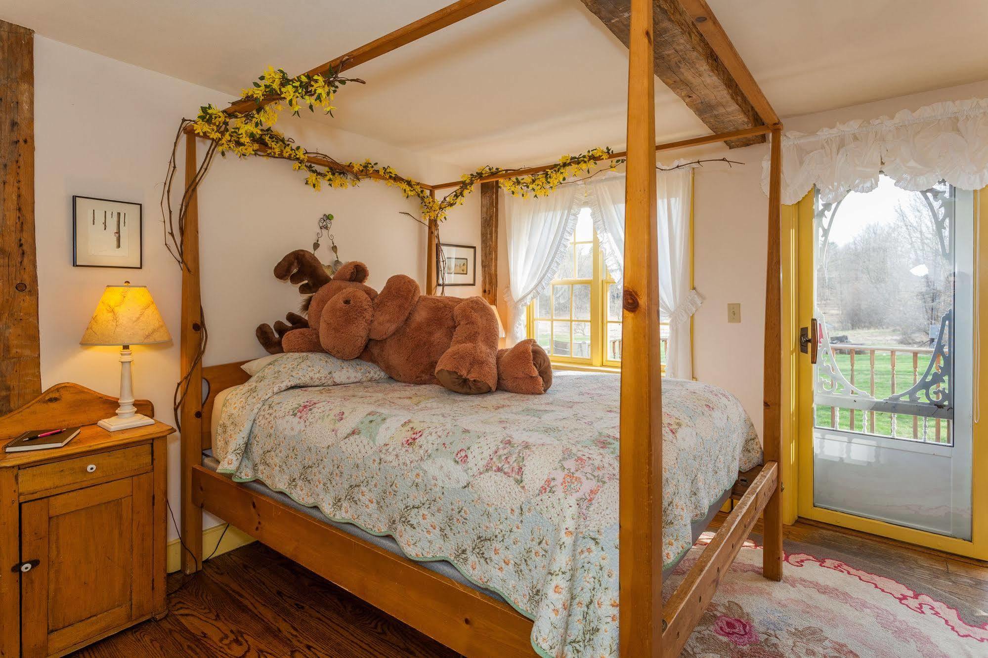 Inn At Buck Hollow Farm Fairfax Exterior photo